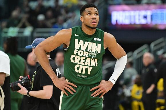 NBA Trade Rumors: Executives Believe Bucks, Cavs Could Swap Giannis  Antetokounmpo, Evan Mobley - NewsBreak