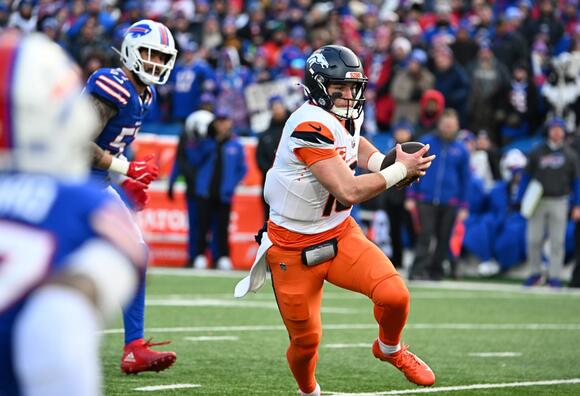 What A Disgusting Act”: NFL Fans Are Furious Over Controversial Photo Of Broncos Star QB Bo Nix - NewsBreak