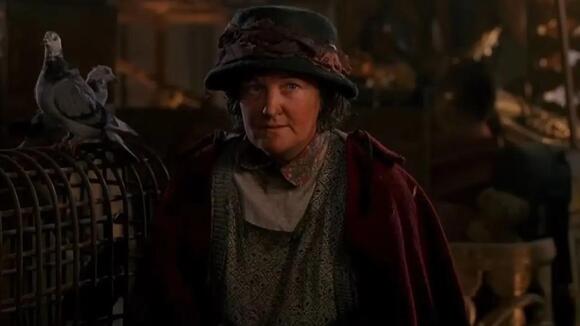 Real-Life 'Home Alone 2 Bird Lady,' 63, Found Dead in Central Park — as ...