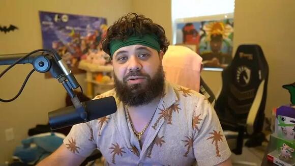 “His Soul Left His Body”: Internet Reacts As Pro Gamer Faints During ...