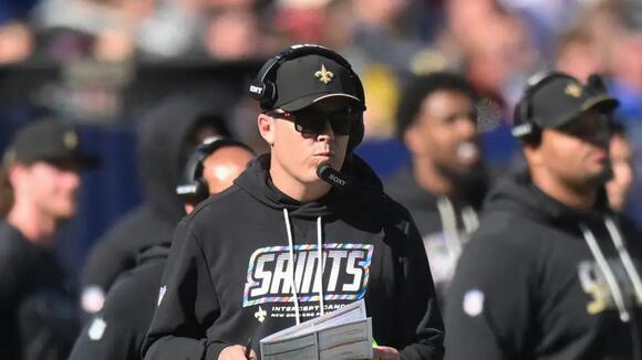 Kellen Moore stands by questionable decision to pull starters vs Giants