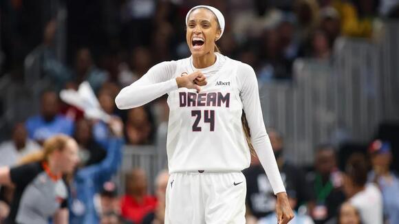 DeWanna Bonner's understated WNBA Finals arrival shows another side of tunnel fashion