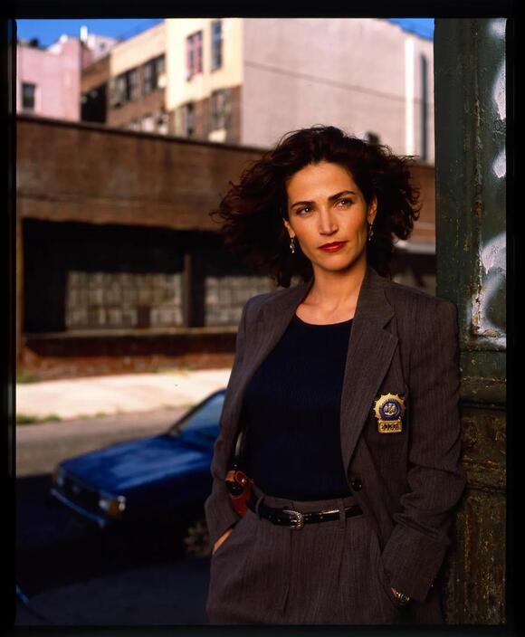 nypd-blue-star-kim-delaney-s-husband-detained-details-newsbreak