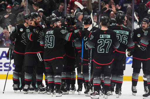 Kraken recover to beat Red Wings 4-3 in shootout after blowing 3-goal lead in 3rd period