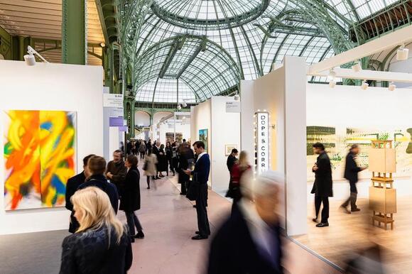 Dealers Scramble to Get Works Out of Paris After Surprise Art Basel Announcement