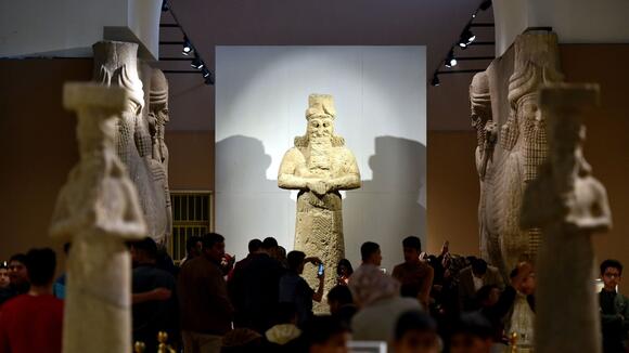 Archaeologists in Iraq discovered statues and wall carvings in the ...