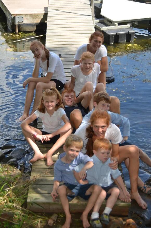 Meet the 9 siblings rowing for their father at this year’s Head of the ...