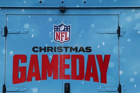 NFL fans demand Netflix ban after bizarre feature during live games ...