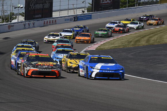 What Makes World Wide Technology Raceway So Different? A Guide to ...