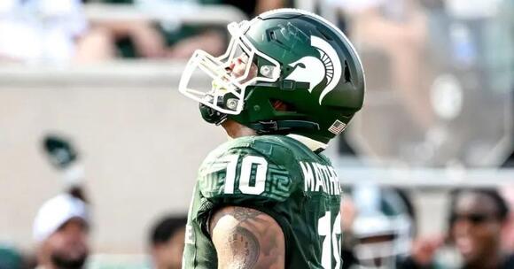 Wayne Matthews III injury update: Michigan State LB carted off by stretcher  following nasty pileup - NewsBreak