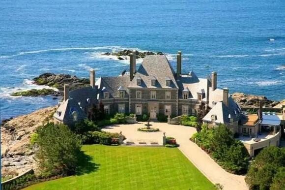 The Surprising Reason Matt Rife Lives in Rhode Island - NewsBreak