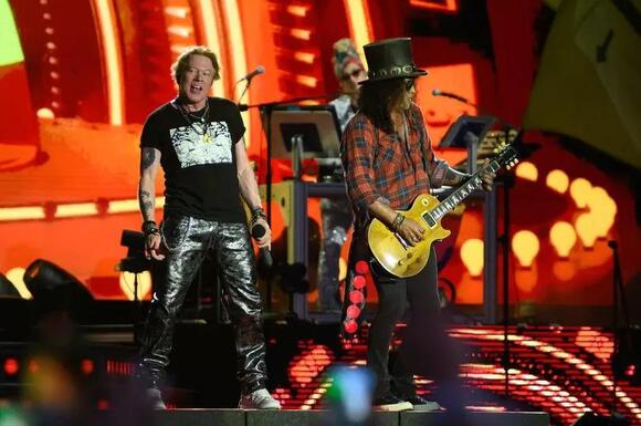 Guns N' Roses breaks silence after Axl Rose's on-stage meltdown in Buenos  Aires - NewsBreak