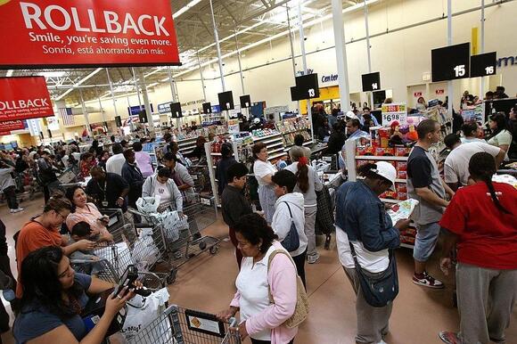 Here is How to Beat the Crowds to Shop at Walmart - NewsBreak