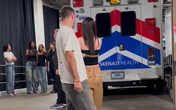 Fans fear Caitlin Clark and her boyfriend could be on the rocks after awkward All-Star moment - NewsBreak