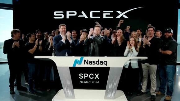Elon Musk says every child in America will get 1 SpaceX share next year