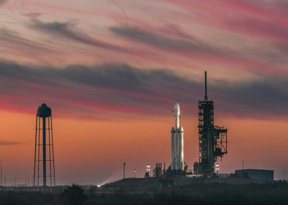 How Reusable Rockets Work: How SpaceX Revolutionized the Space Industry ...