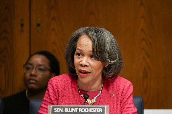 Senator presses NFL on Jalen Hurts’ treatment, blood clot protocols