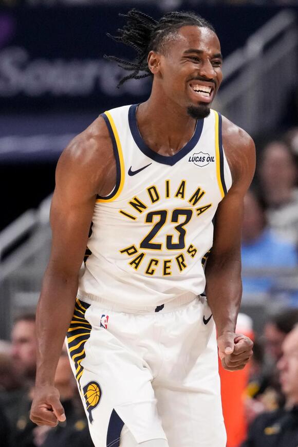 Watch Pacers Aaron Nesmith commit flagrant foul, knock Cooper Flagg out of game