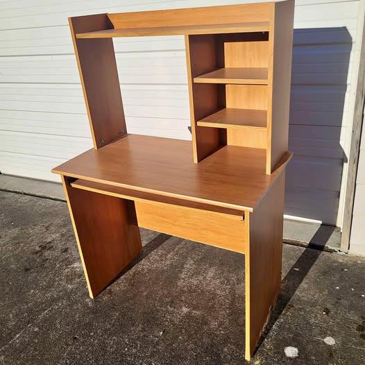 🎁 Freebies Up for Grabs in Woodland — Furniture & More - NewsBreak