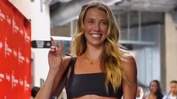 Lexie Hull Put Her “Shredded” Abs On Full Display In Racy Outfit Before Indiana  Fever Playoff Game [VIDEO + PHOTO] - NewsBreak
