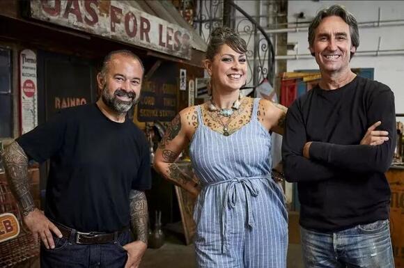 American Pickers' Danielle Colby turns to Mike Wolfe for advice after  heartbreaking news - NewsBreak