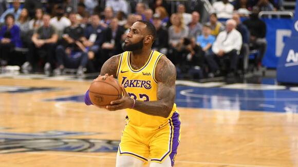 LeBron James mocked online over viral open-run footage - NewsBreak
