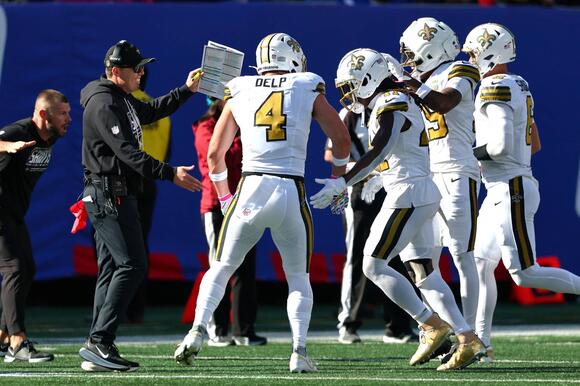 NFL Experts Like the Steelers Over the Saints in Paris, but Almost Nobody Sees a Blowout