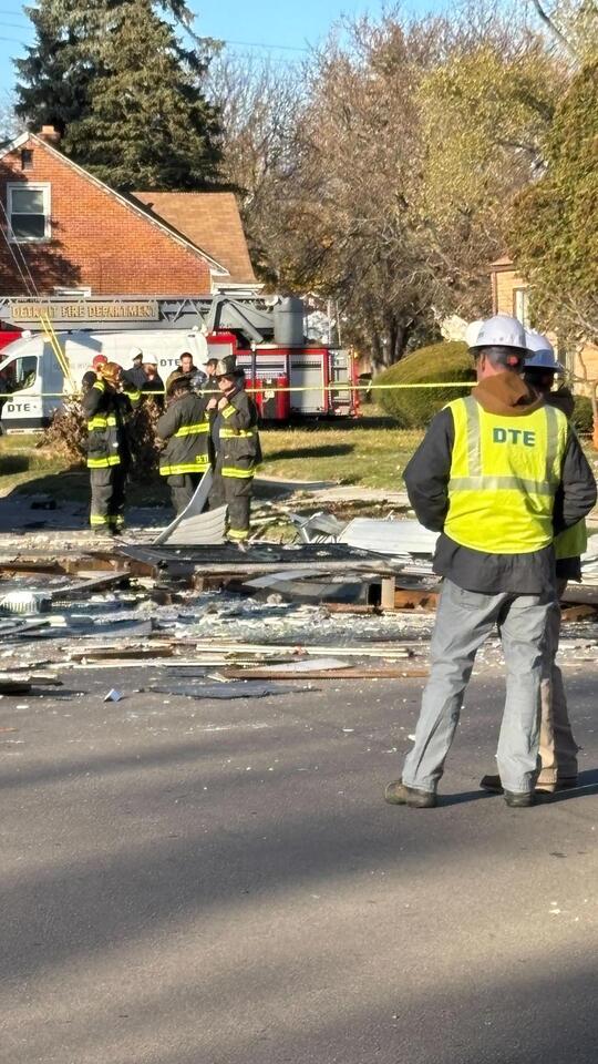 Detroit house explodes, reduced to rubble on day new tenants were ...