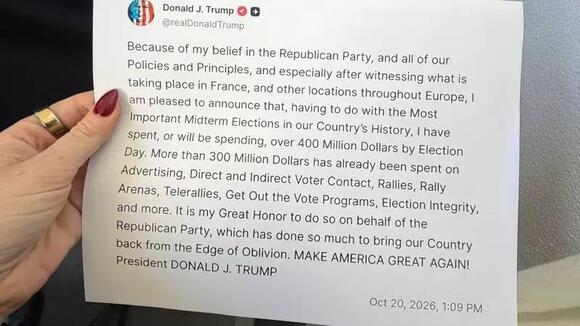 Trump resorts to bizarre new strategy to force reporters to read his posts