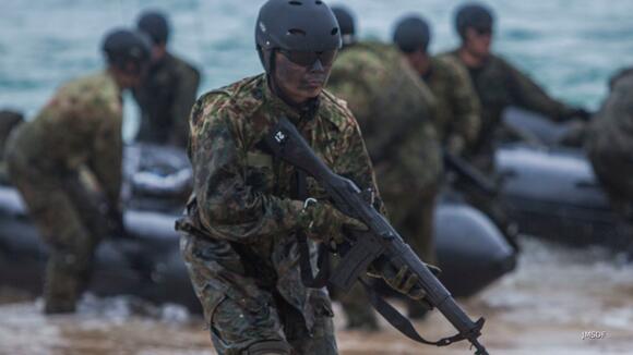 US, Japan bolster military ties to counter threat from China
