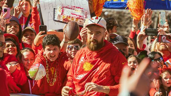Travis Kelce broke an all-time NFL record without realizing he was even ...