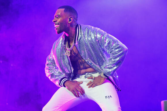 Mario Checks Fans For Touching His Manhood While Performing - NewsBreak