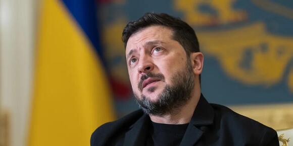 Zelenskyy Meets With Bipartisan Lawmakers Amid Potential Summit Excluding Ukraine