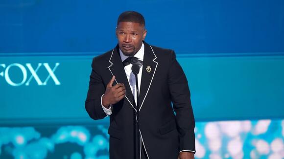 Jamie Foxx accepts BET’s Ultimate Icon Award with tears, laughter and a ...