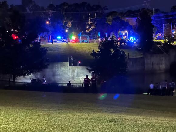 ‘He has a knife’: Families flee stabbing scene at Cascades Park in ...