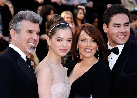 hailee steinfeld ethnicity