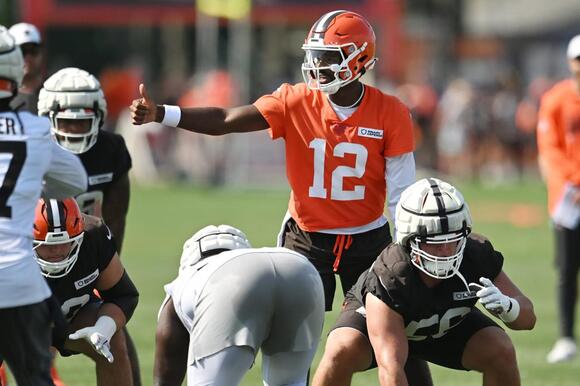 How Did Shedeur Sanders Perform on Day 4 of Browns' Training Camp?  Comparing Rookie QB's Stats With Kenny Pickett and Co. - NewsBreak