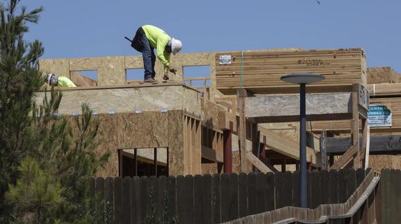 How immigration crackdowns are tightening the construction labor market