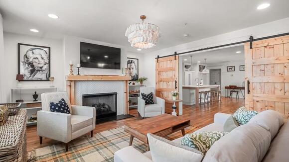 7 Airbnbs in Franklin, Tennessee for a Cozy Fall Getaway - NewsBreak