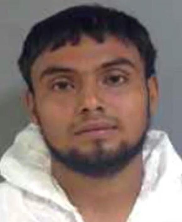 Huge manhunt launched after eight inmates including three murderers ...