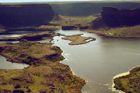 This Ancient River System Dictated the Migration of Prehistoric Beasts ...