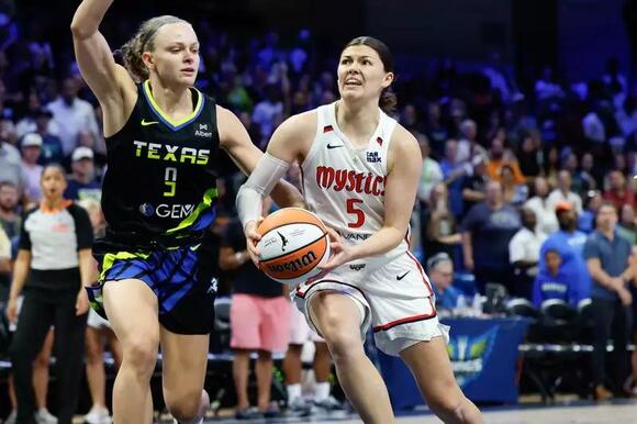 WNBA Star Suffers Same Injury in Consecutive Seasons During Seattle ...