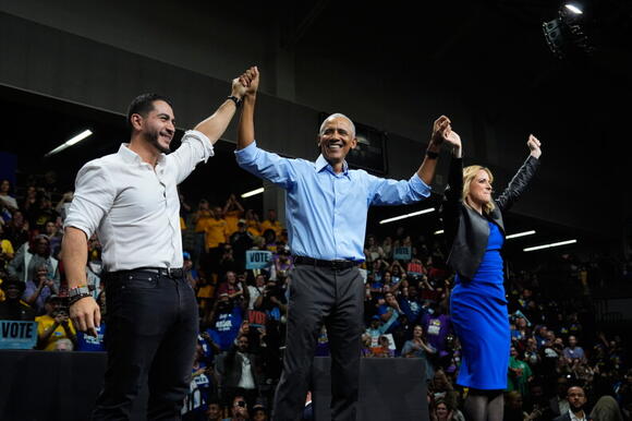 Obama hypes up El-Sayed, Benson in Detroit