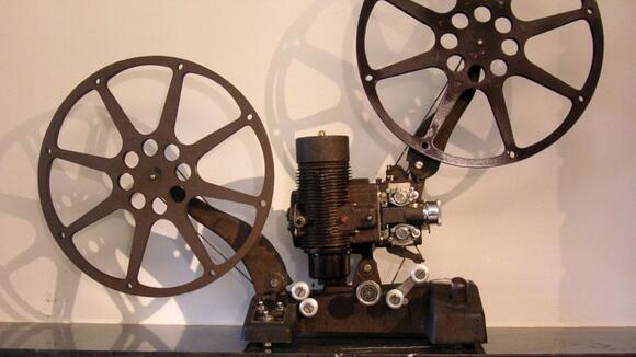 Vintage Slide Projectors That Collectors Can't Resist - NewsBreak