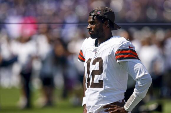 Shedeur Sanders Reveals Deion Sanders' Key Advice While Adjusting to Life  on Browns' Practice Squad - NewsBreak