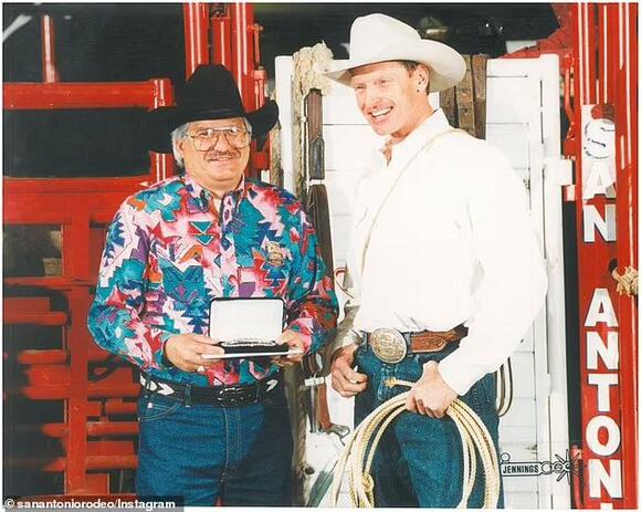 Rodeo Hall of Famer dies in tragic house fire at 69 sending shockwaves ...