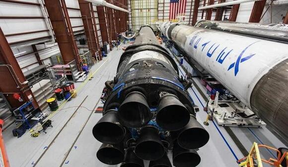 SpaceX Posts First Public Profit, Fuels Talk of Record Tesla Merger