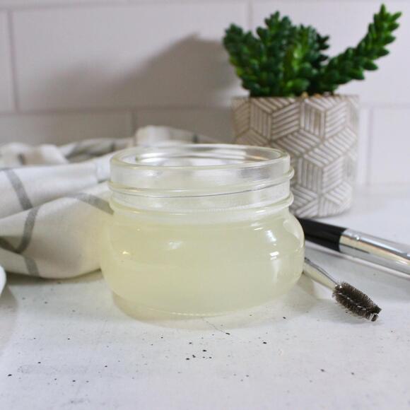 DIY Makeup Brush Cleaner - NewsBreak