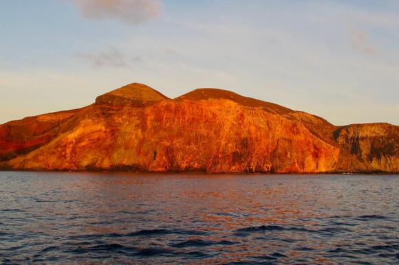Isolated Islands Where You Could Really Surivive Without Civilization ...
