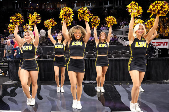 VIDEO: Arizona State Sorority Made A Huge Statement By Dancing In Their Jeans Amid Sydney Sweeney Ad Controversy - NewsBreak